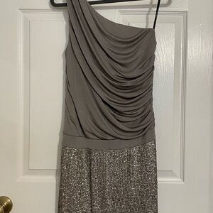Chic One-Shoulder Dress in Gray